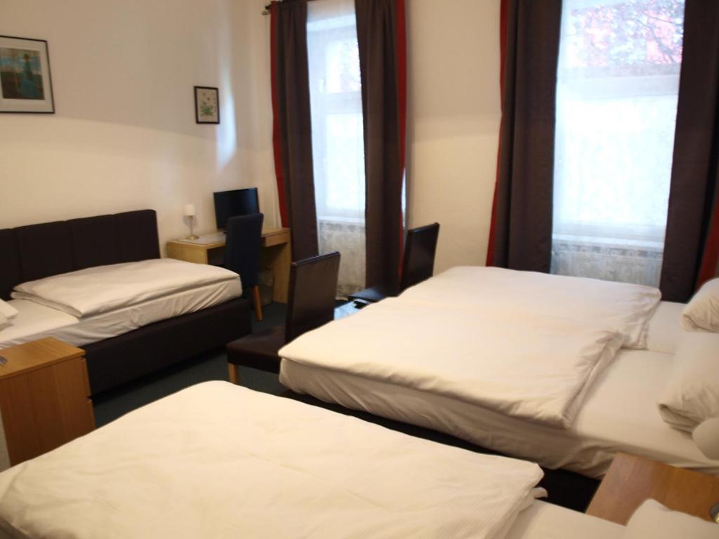 Hotel-Pension Dorma Berlin Oda fotoğraf