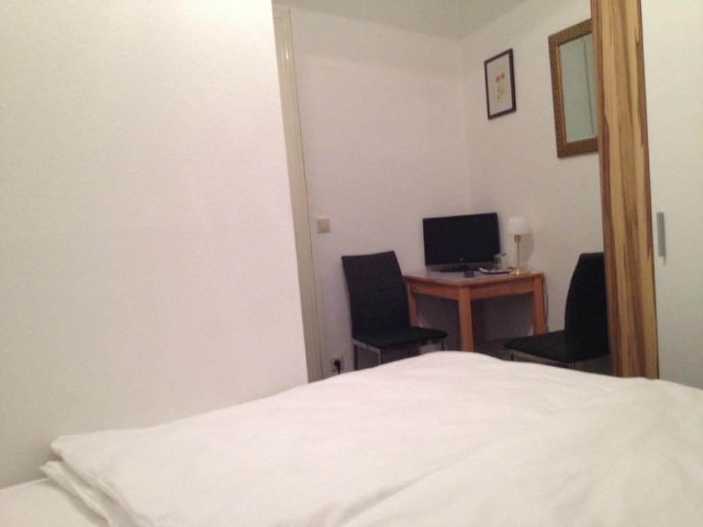 Hotel-Pension Dorma Berlin Oda fotoğraf